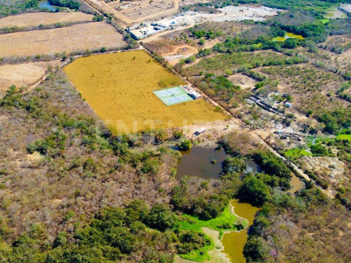 Terreno En Venta En Mazatlan, Sinaloa, Mexico. 37,566 M2 Frente A Nuevo Hospita