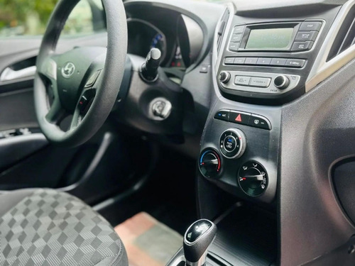 Hyundai HB20 1.6 COMFORT PLUS 16V FLEX 4P AUTOMÁTICO