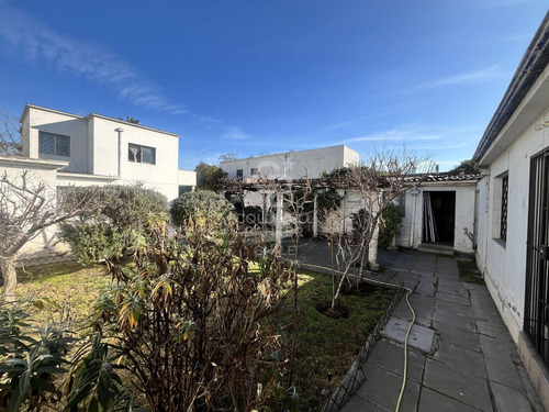 Casa Para Remodelar En Barrio Suarez Mujica