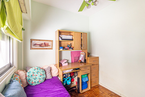 Venta. Tres Ambientes Con Dependencia. Barracas.