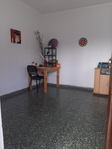 Imagen 19 de 19 de Storni Y Rojas, Casa En Esquina Buena Zona De Monte Grande