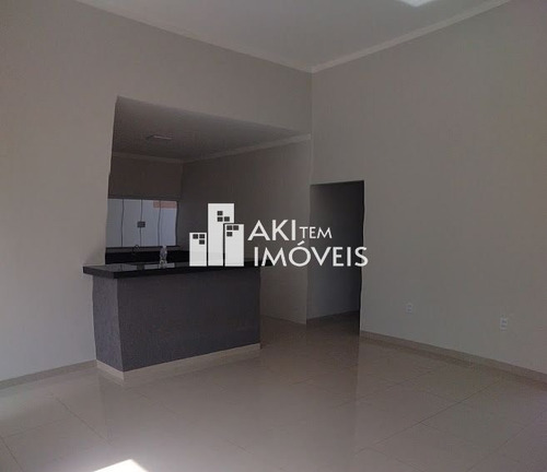 Imagem 4 de 30 de Excelente Residência Com 3 Dormitórios Sendo Um Suíte, Bairro Vista Bela! - 10661