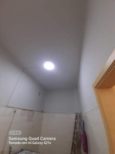 Imagen 12 de 14 de Jujuy Esq Hipòlito Irigoyen: Edificio Francés De Categoría. Todo Externo, Apto Profesional O Vivienda