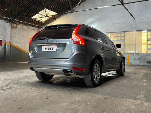 Volvo XC60 2.5 T5 Momentum