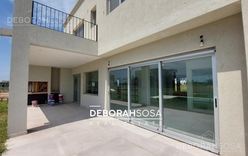 Casa En Venta Puertos Del Lago-escobar-5 Ambientes-maschwitz-escobar