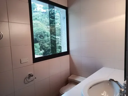 Casa En La Lagunita (fm)