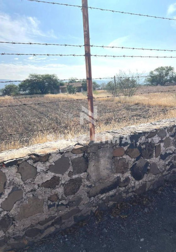 Las Huertas: Terrenos Con Magnifica Ubicacion A Pie De Camino.