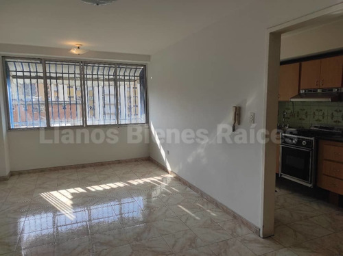 Imagen 5 de 13 de Apartamento En Venta Urb San Isidro A 1 Cuadra Av Sucre