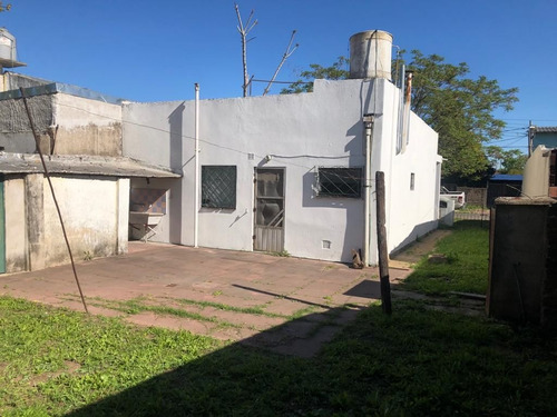 Imagen 2 de 5 de Casa En Venta En Berazategui