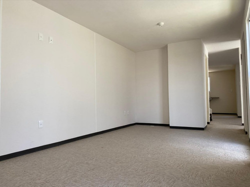 Casa Nueva En Tizayuca, Con Espacio Para Negocio En Planta Baja, 3 Recamaras Y 3 Baños.