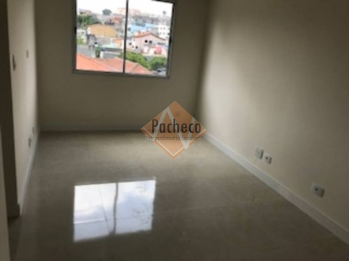 Imagem 2 de 8 de Apartamento Em Itaquera, 41 M², 02 Dormitórios, 1 Vaga, R$ 170.000,00 - 2620
