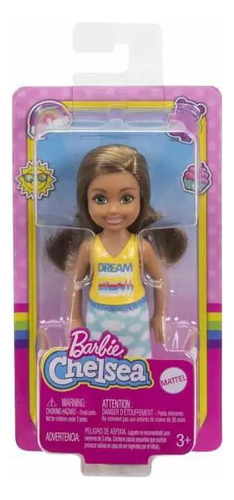 Boneca Barbie Familia Club Chelsea Morena Camiseta Dream