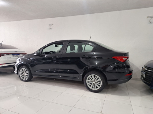 Fiat Cronos 1.0 Drive Flex 4p
