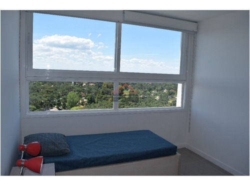 Apartamento En Venta 3 Dormitorios * Edificio De Categoría- Ref: 2619