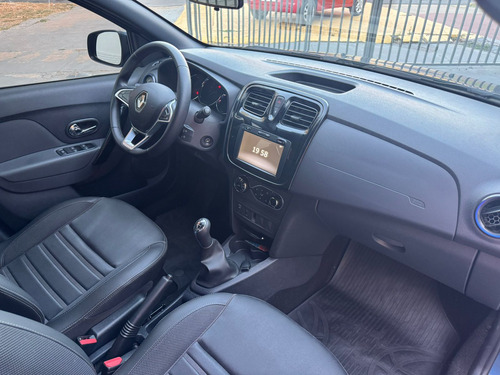 Renault Sandero Stepway Cab 2022- Juninautosmorente