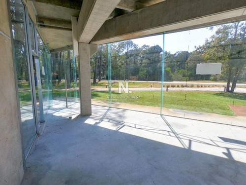 Hermoso Local En Venta En Solanas-ref:3941