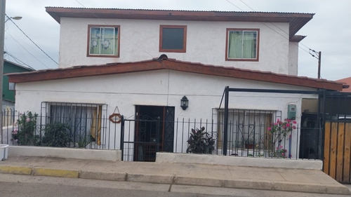 Se Vende Hermosa Casa En Nueva Aurora A Pasos De Agua Santa.