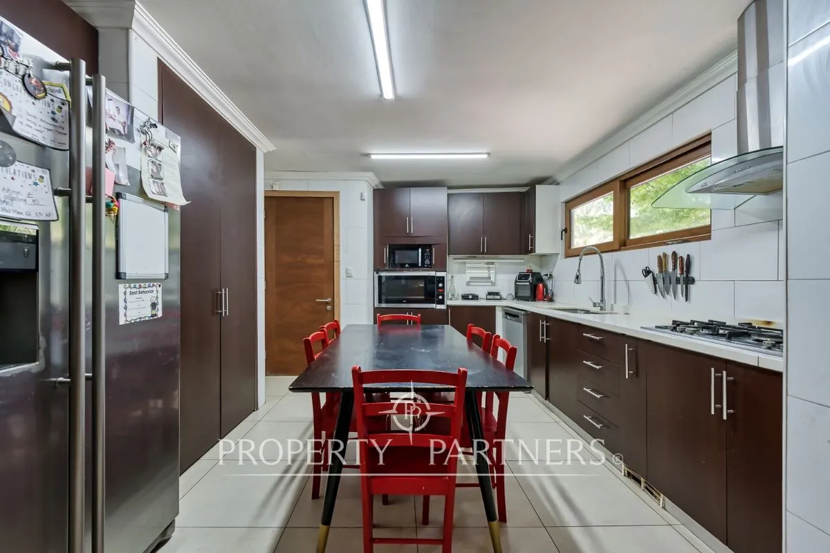 Imagen 5 de 28 de Casa Con Cancha De Tenis En Condominio A Pasos Del...