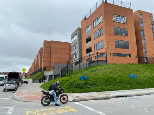Apartamento Con Zonas Comunes, 3 Dormitorios Y Un Baño