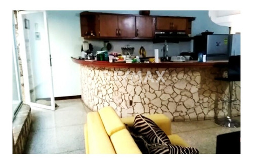 Imagen 3 de 5 de Venta De Casa Amplia Casa En Excelente Zona Del Este De Barquisimeto.