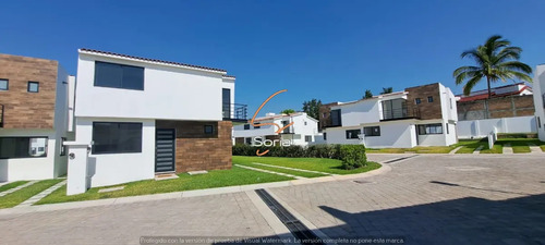 Casa En Venta En Oaxtepec Centro, Yautepec, Morelos
