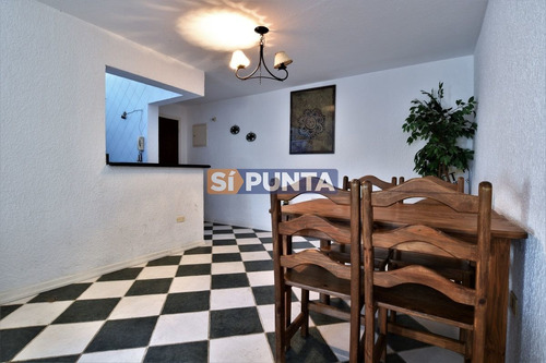 Imagen 1 de 10 de Venta De Apartamento 2 Dormitorios En Arcobaleno/playa Mansa, Punta Del Este.