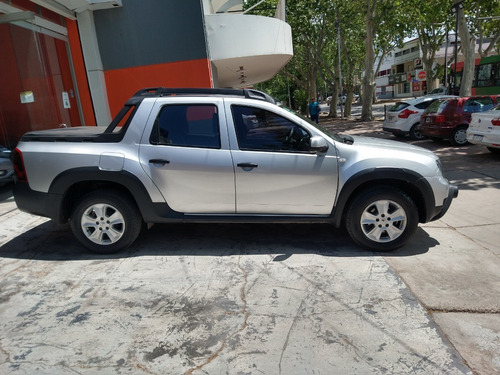Imagen 4 de 10 de Renault Oroch Outsider Gnc 2017