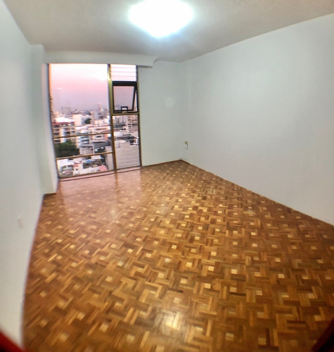 Imagen 14 de 24 de Departamento Muy Amplio