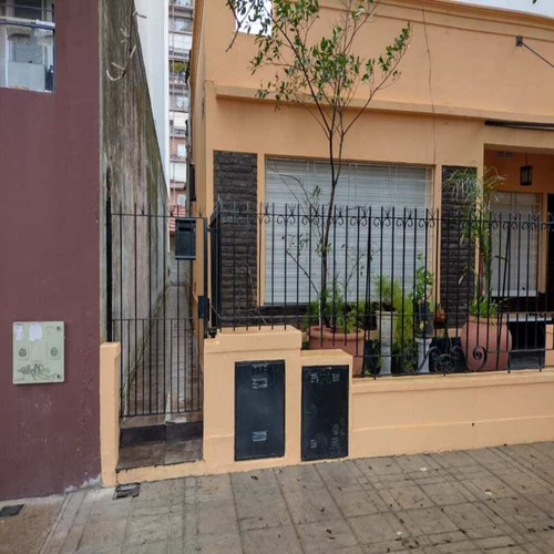 Venta - Casa Ph Ideal Para 2 Familias - Moron Centro