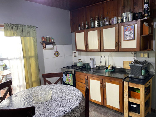 Venta Casa 4 Amb B Vista + Dpto Monoamb Apta Cred.