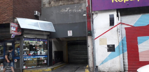 Imagen 4 de 10 de Cochera Cubierta Fija Av. Rivadavia 3000 Esq Rioja 8