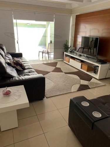 Casa Sobrado Para Venda, 4 Dormitório(s), 347.0m² - 7068
