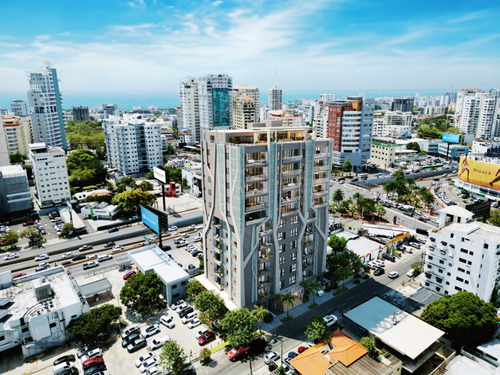 Apartamento En Ensanche Naco En Venta, Santo Domingo