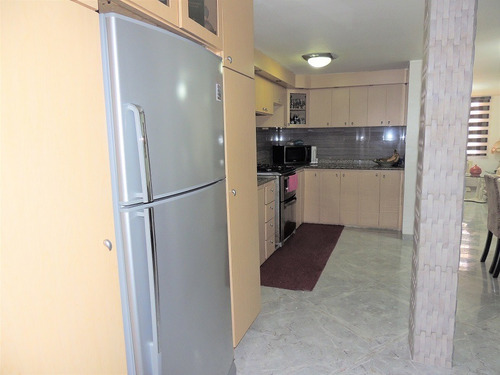 Imagen 15 de 15 de Linda Town House En Llano Alto.