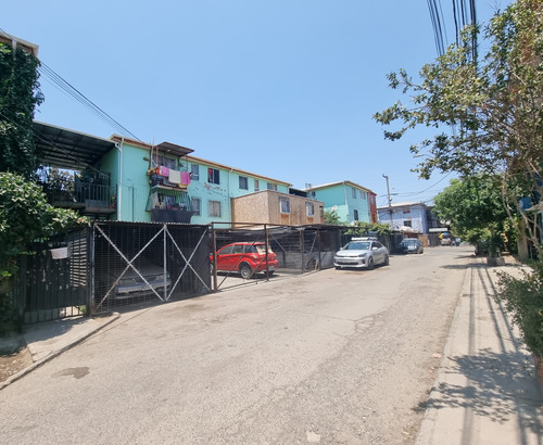 Amplio Dpto,3d/1b/1e ,remodelado. Segundo Piso .valor Insupe