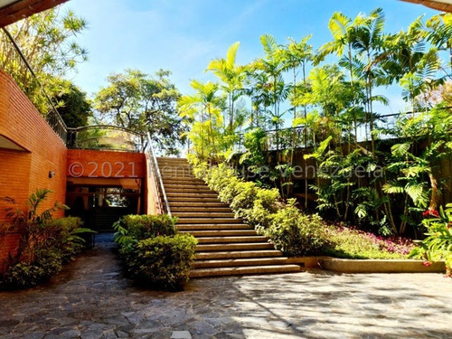 Se Vende Apartamento En Altamira Mls #24-25211