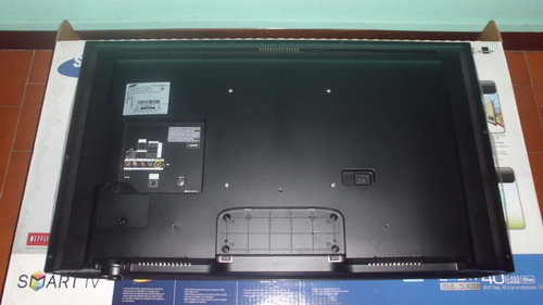 Imagen 5 de 9 de Televisor Led Samsung Smarttv 40 Pulgadas Para Reparar