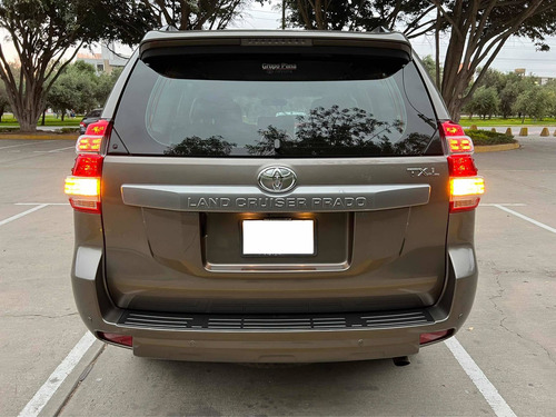 Imagen 6 de 18 de Toyota Land Crusier Prado 2.7 Tx-l At