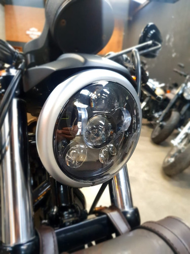 Imagem 6 de 9 de Harley Davidson Sportster Xl 883 Iron 2015 Bege