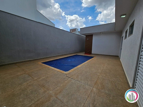 Casa Para Venda No Cond. Villaggio 2 Em Bauru/sp Ou Permuta Por Ap. 03 Dorm. Zona Sul Com + 100 M²