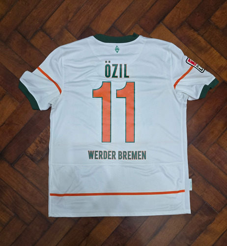 Camiseta Alternativa Werder Bremen 2009/10 Ozil 11 L (Usado)