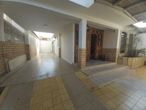 Imagen 19 de 30 de Casa En Alquiler En Nueva Segovia Barquisimeto, Ubicación Ideal, Cod 22-27378, Inf 0424-5337900, Nds 08/06