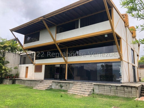 Se Ofrece En Venta Hermosa Y Lujosa Casa Quinta En Los Naranjos Del Cafetal