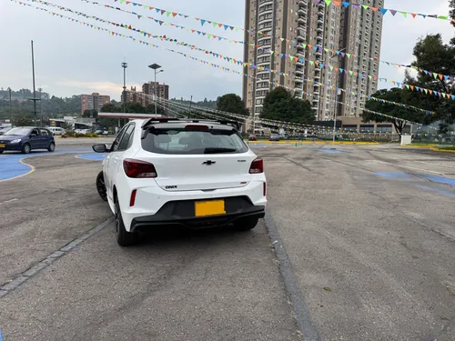 Chevrolet Onix 1.0T Rs Mt