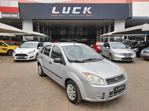 Imagem 2 de 12 de Ford Fiesta 1.0 2008