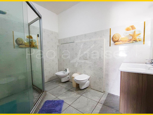 Imagen 14 de 25 de Casa En Venta, 8 Dormitorios Con Piscina, Zona Roca Y Coronado