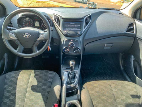Imagem 8 de 11 de Hyundai Hb20 1.6a Comf