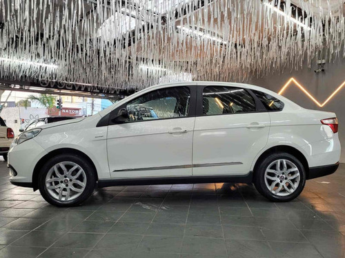 Fiat Grand Siena 1.6 MPI ESSENCE 16V FLEX 4P AUTOMATIZADO