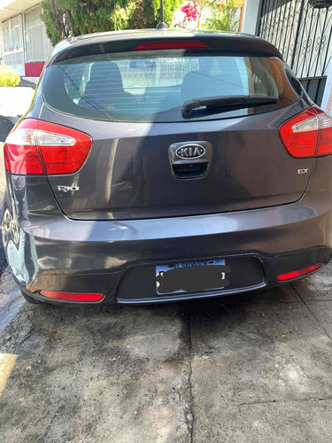 Imagen 2 de 5 de Kia Rio Dgi