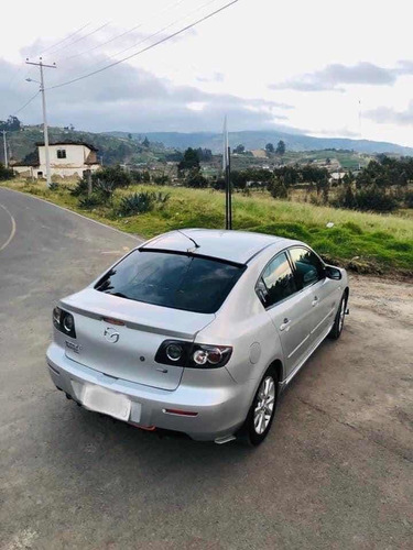 Mazda 3 Versión Full Mazda 3 Versión Full Manual